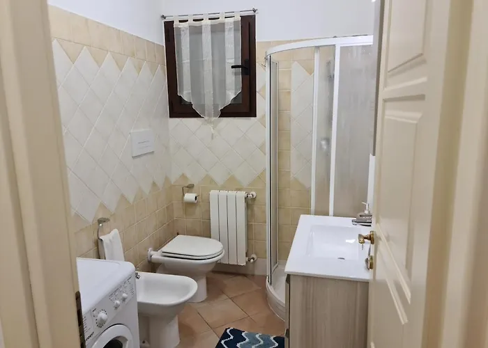 Apartman - A Due Passi Dal Lungomare E Centro Citta *