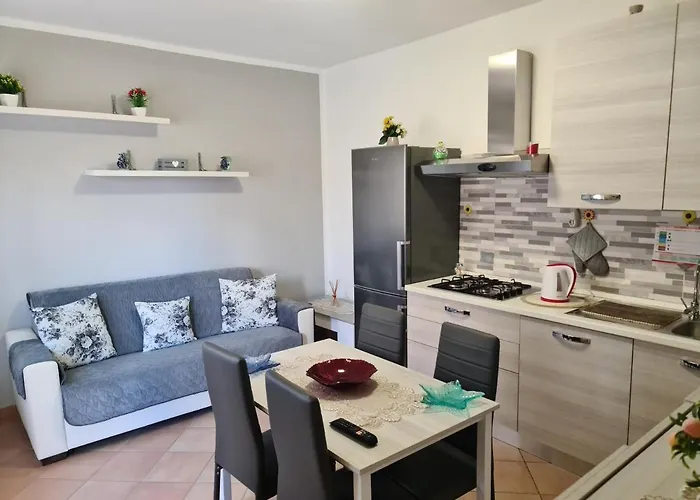 - A Due Passi Dal Lungomare E Centro Citta Apartman