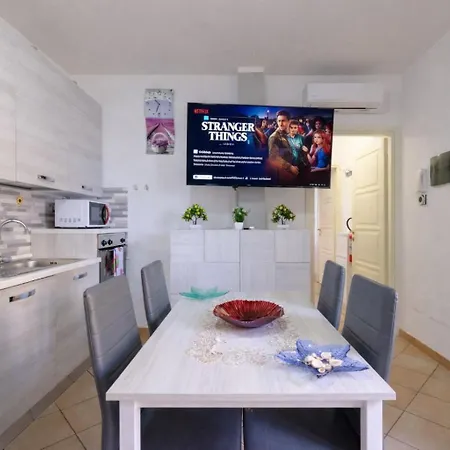 - A Due Passi Dal Lungomare E Centro Citta Apartmán *